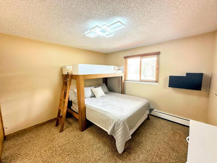Winter Haus, Winter Park 2 Bedrooms Corner Unit W Outdoor Patio Walking Distance To The Center Of Town Extérieur photo